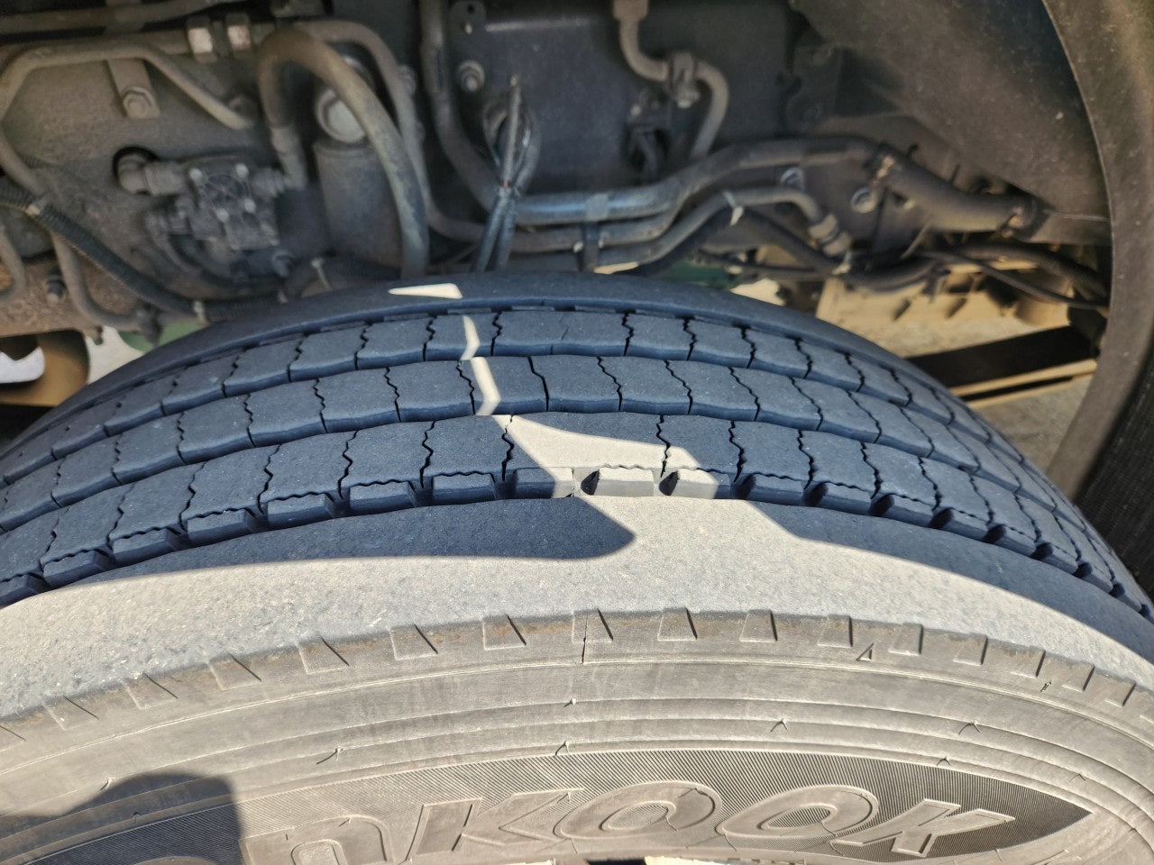 볼보 9.5톤 후축 윙바디 사진 8